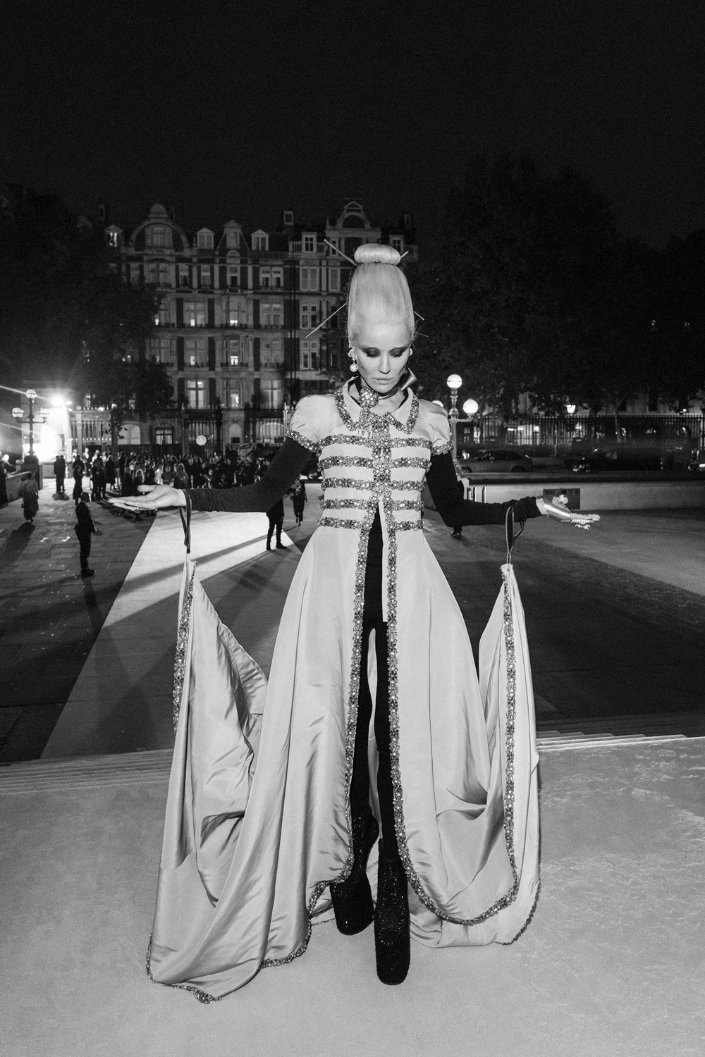 0375.theBritishMuseum thePinkBall @jamesdkelly.L1366597 0375.theBritishMuseum thePinkBall @jamesdkelly.L1366597