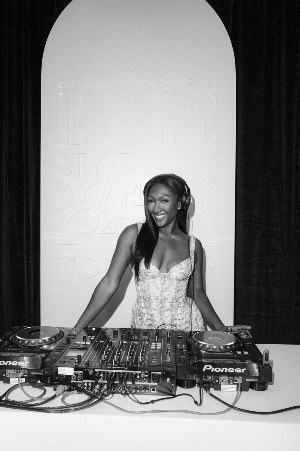 0593.Elle Awards @jamesdkelly 090925.bw 0593.Elle Awards @jamesdkelly 090925.bw