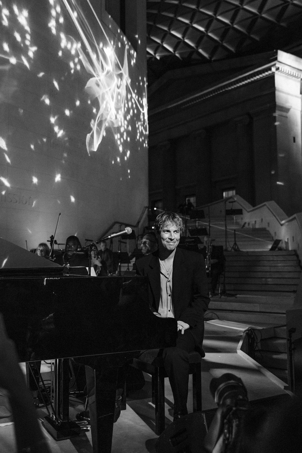 0618.theBritishMuseum thePinkBall @jamesdkelly.L1370295 0618.theBritishMuseum thePinkBall @jamesdkelly.L1370295